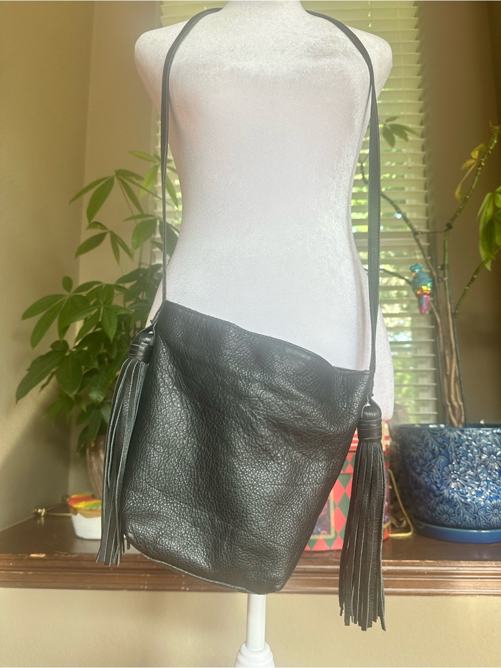 Monserat De Lucca Black Pebbled Leather Crossbody with Tassels - Picture 2 of 9